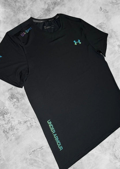 T-shirt nero UA